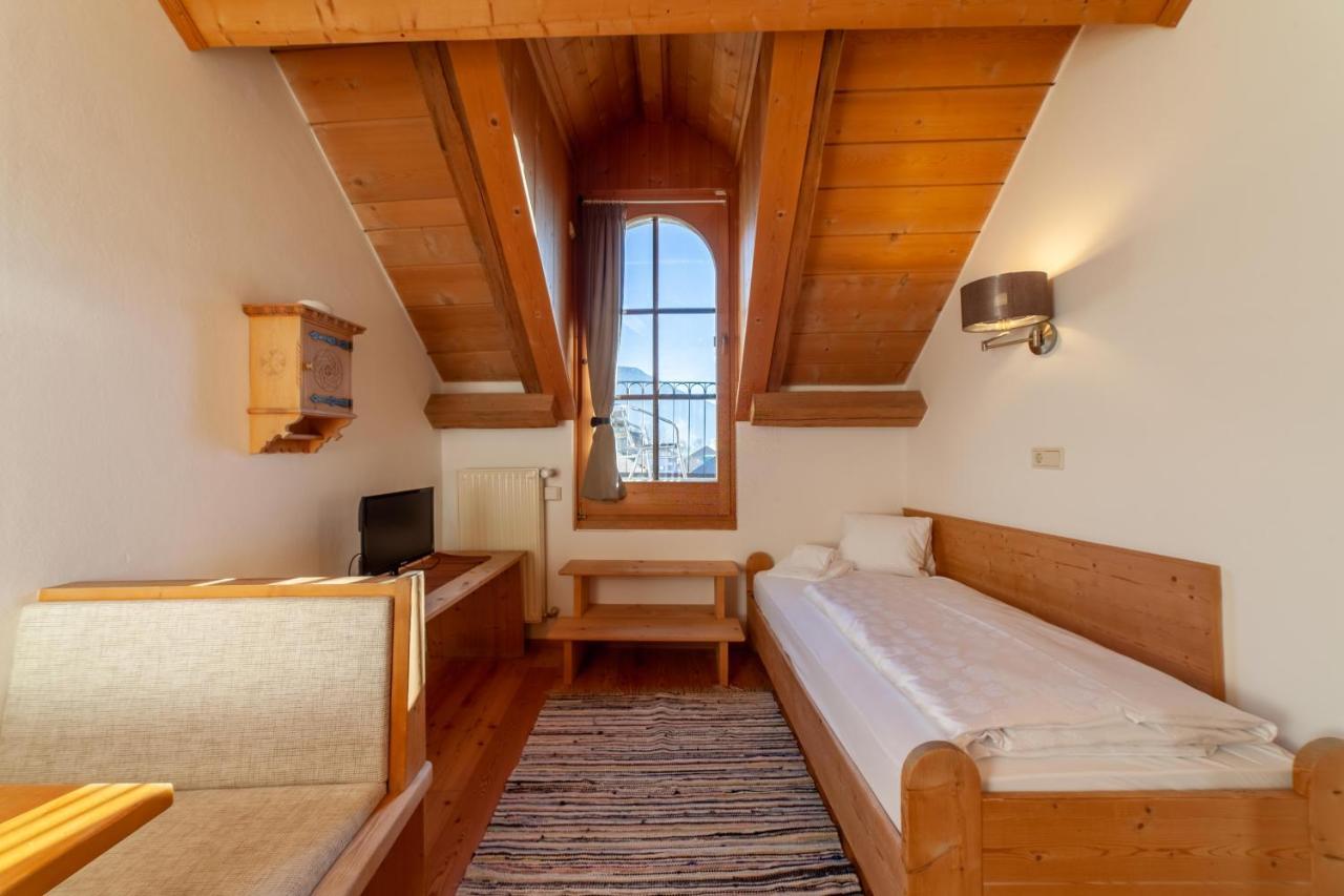 Hotel Greif Malles Venosta Zewnętrze zdjęcie