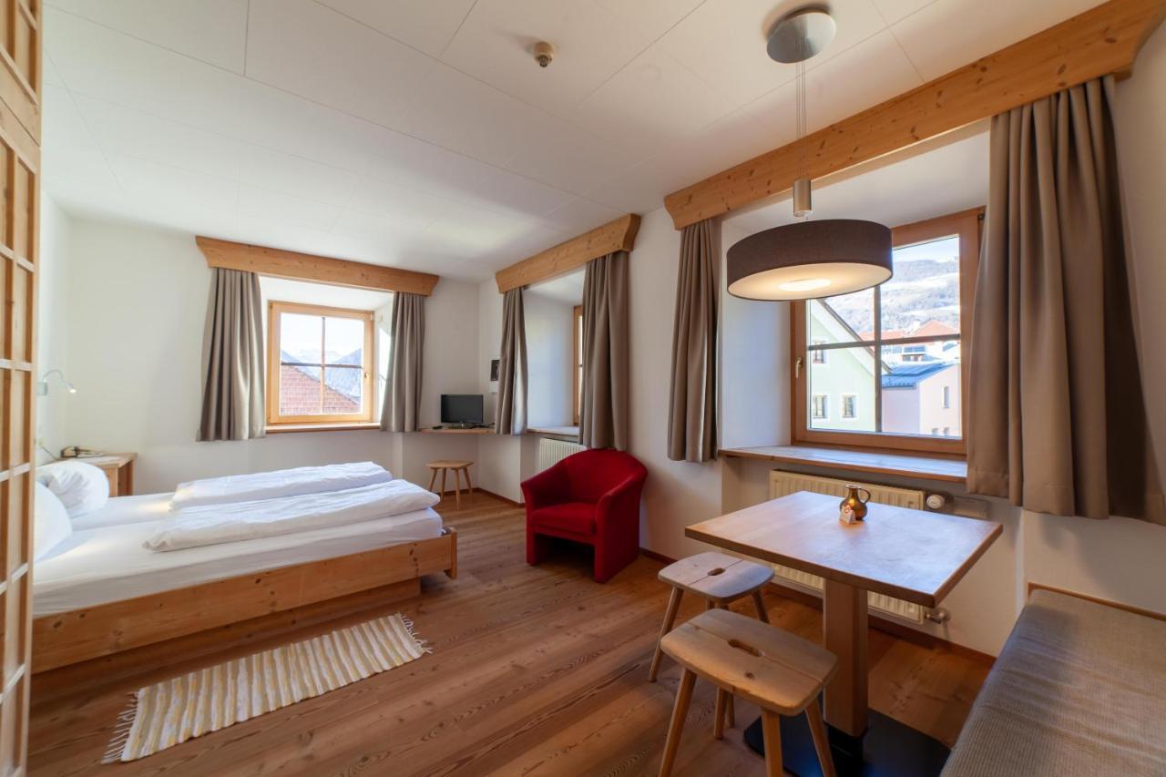 Hotel Greif Malles Venosta Zewnętrze zdjęcie