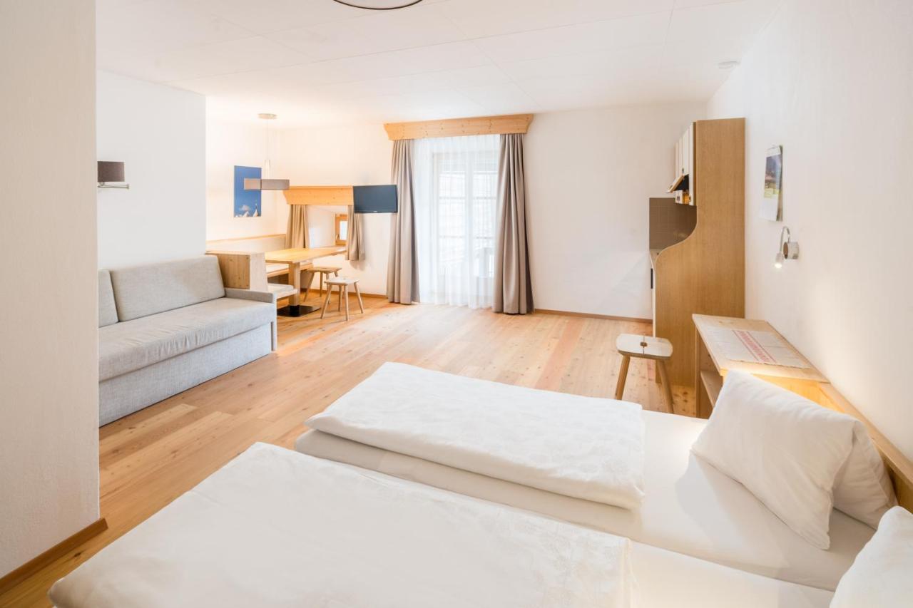 Hotel Greif Malles Venosta Zewnętrze zdjęcie