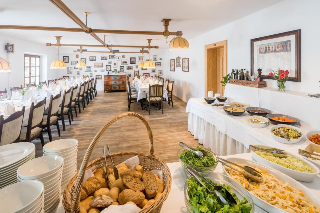 Hotel Greif Malles Venosta Zewnętrze zdjęcie