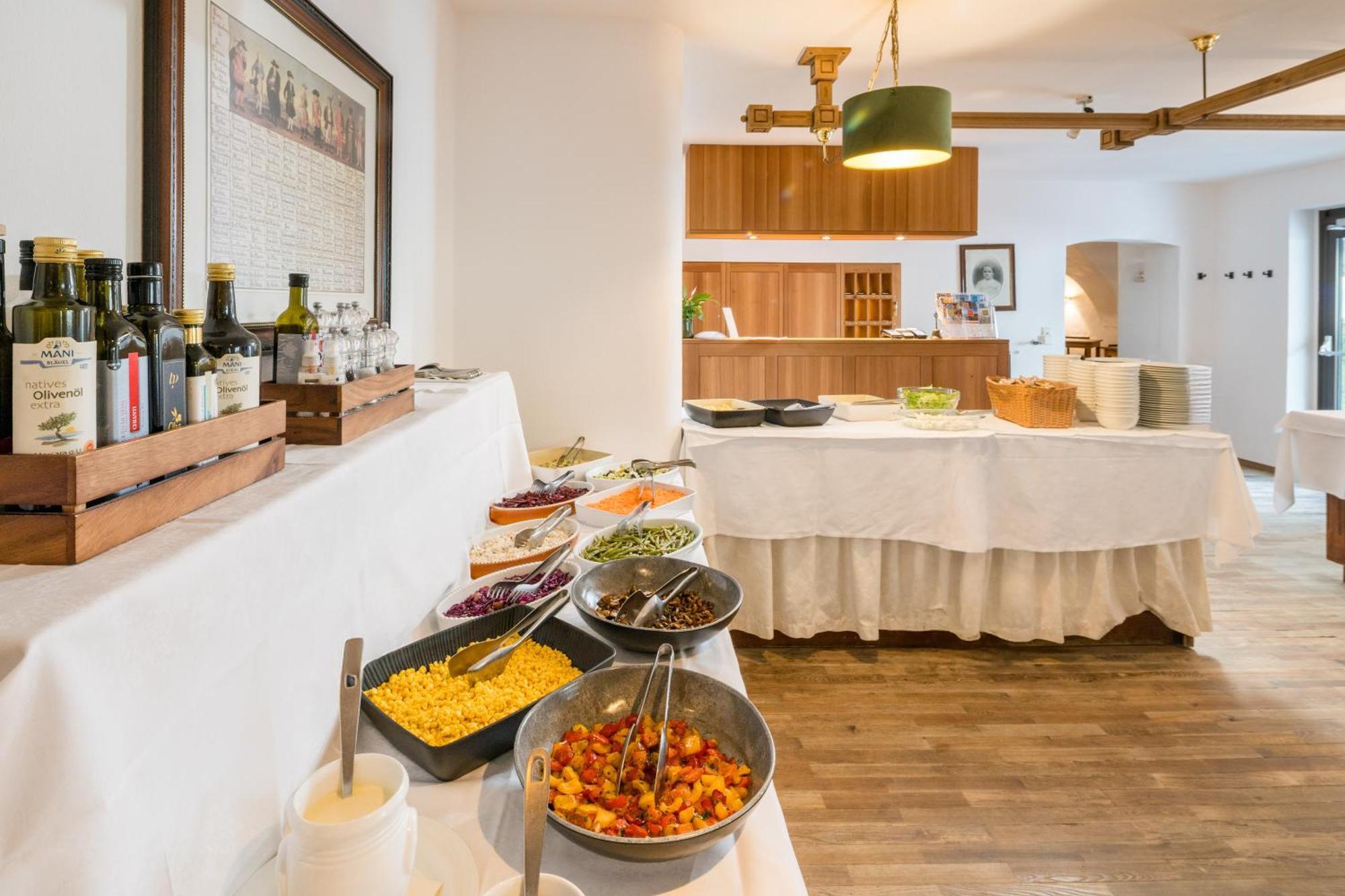 Hotel Greif Malles Venosta Zewnętrze zdjęcie