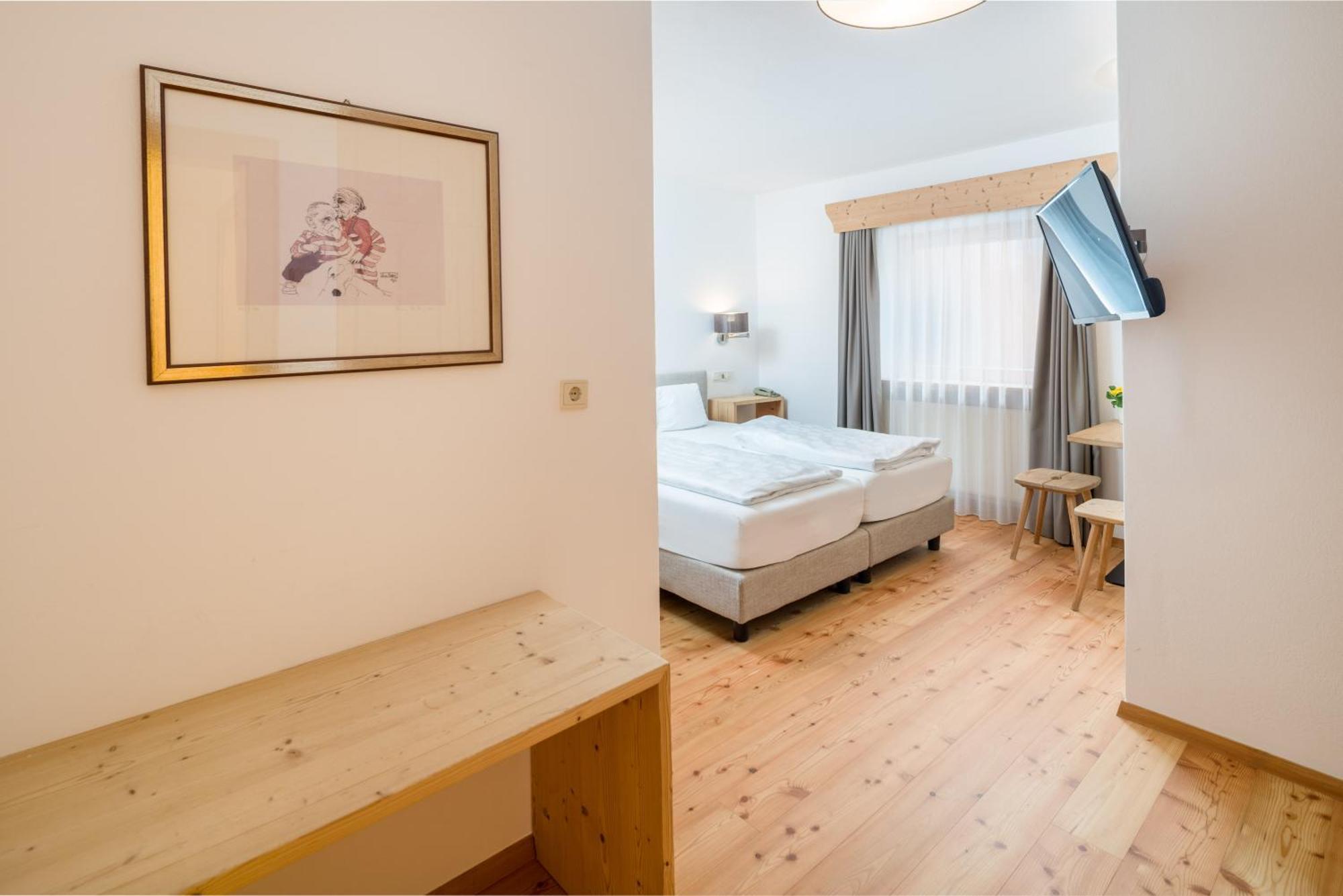 Hotel Greif Malles Venosta Zewnętrze zdjęcie