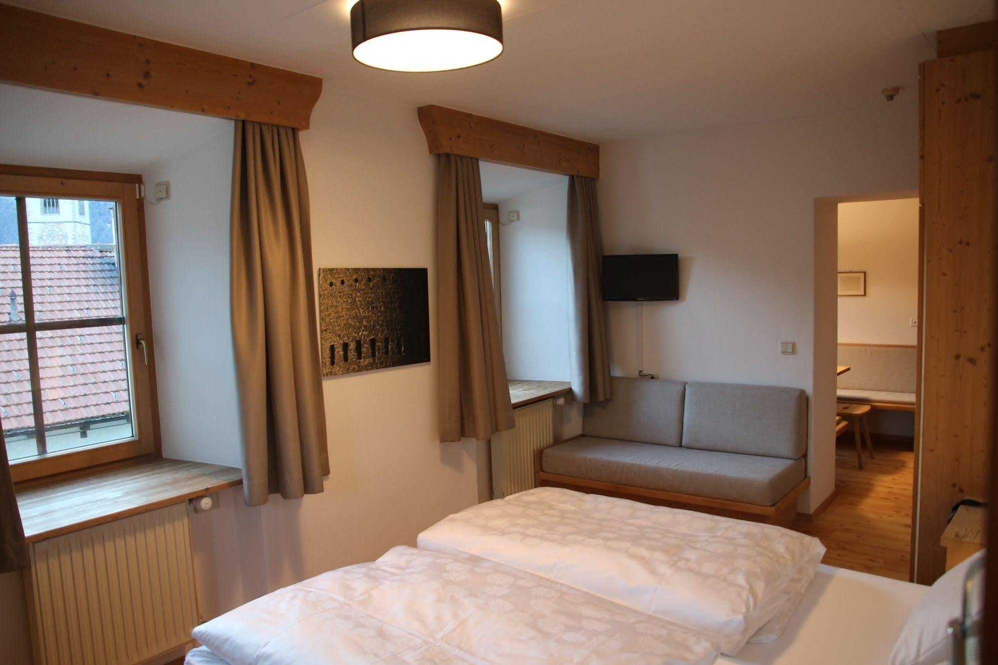 Hotel Greif Malles Venosta Zewnętrze zdjęcie